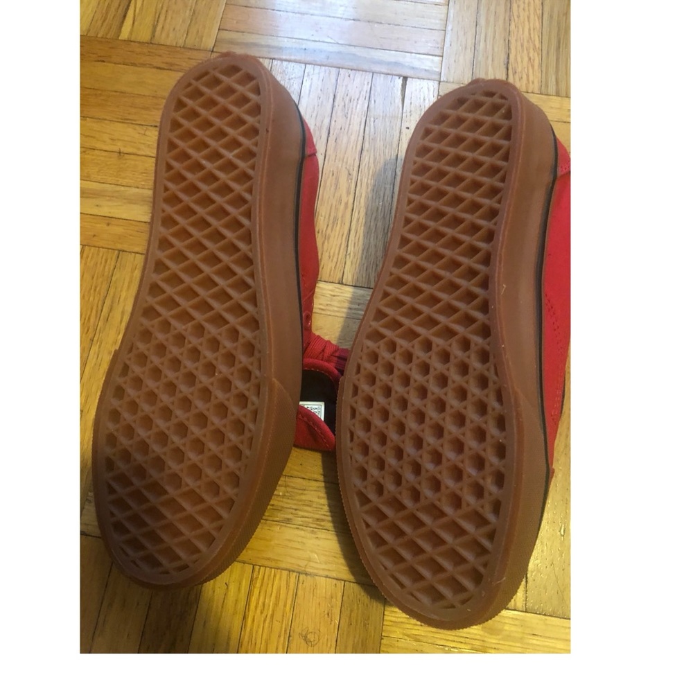 Vans - Picture 2 of 2
